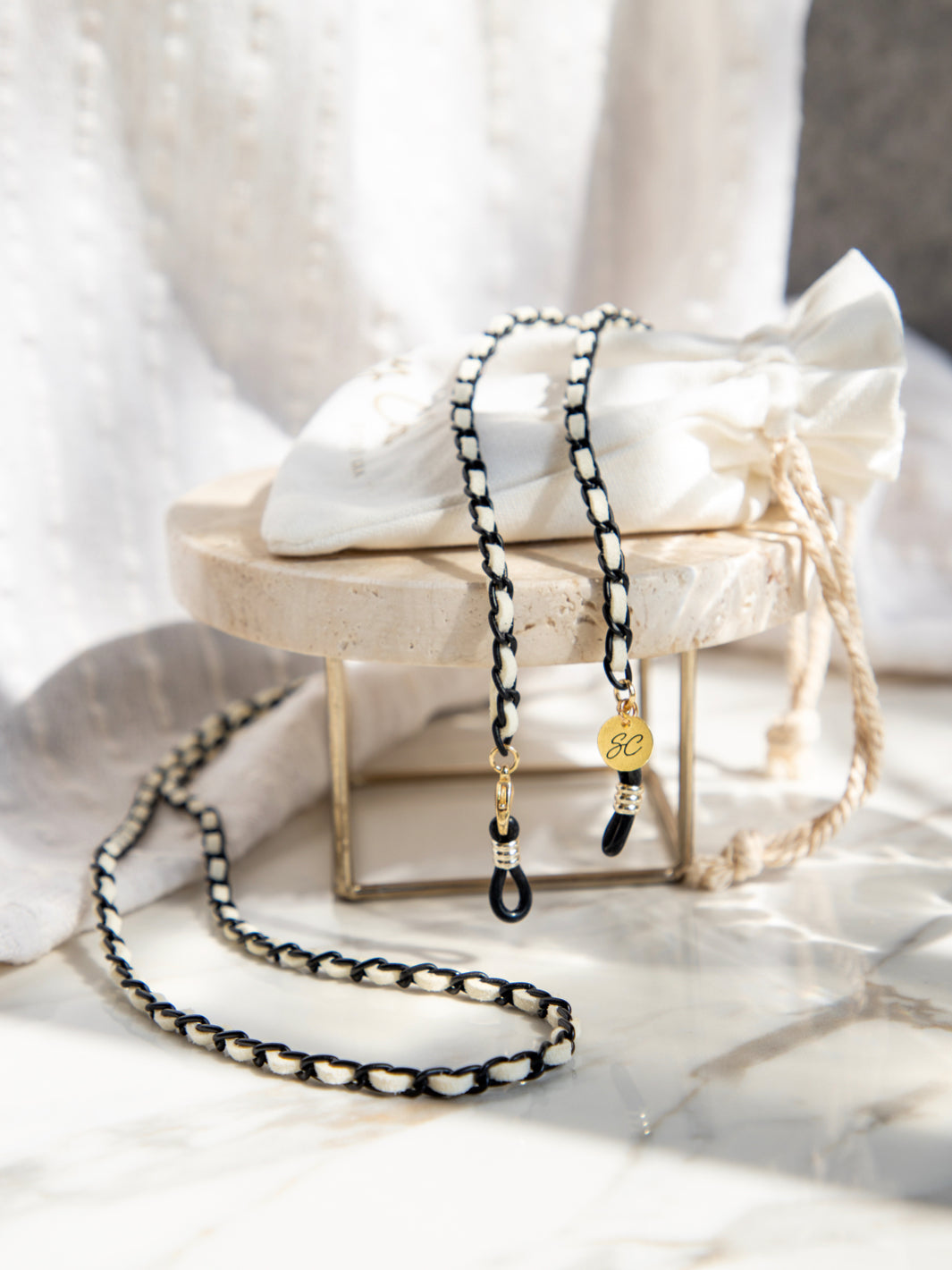 Classy C Black White Sunglasses Chain - Sunglasses Chain