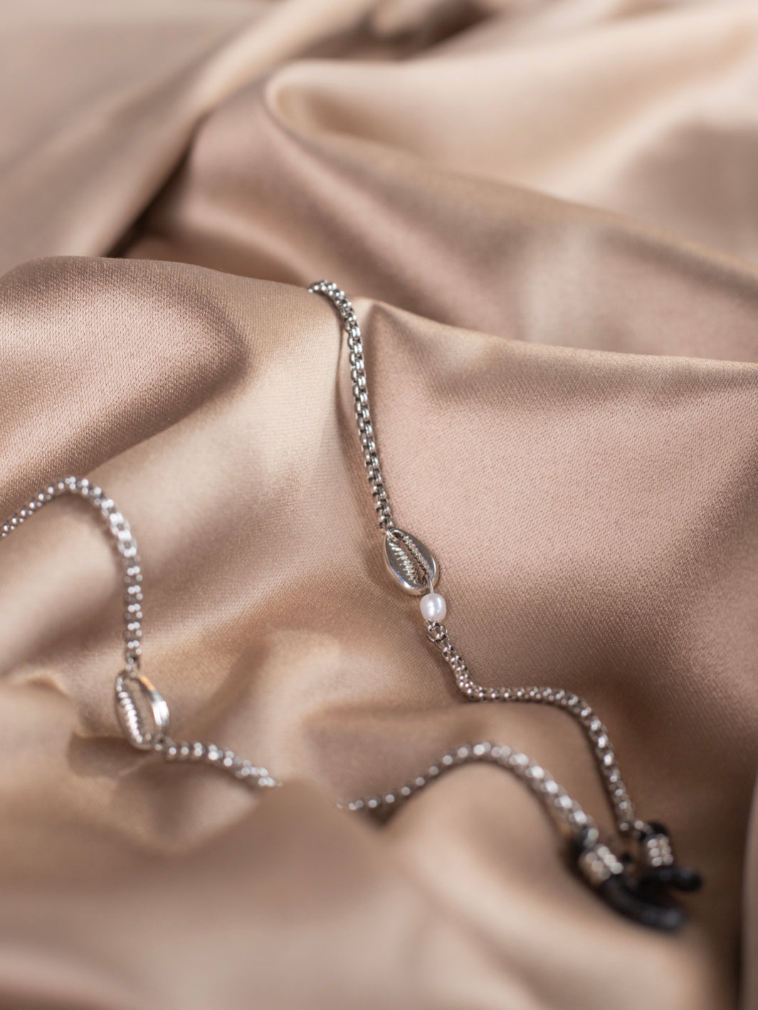 Chloé Gold Sunglass Chain - Sunglasses Chain | SUNNY CORDS